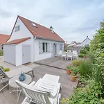 Vissershuisje 09-01 With Parking By Interhome 度假居 *
