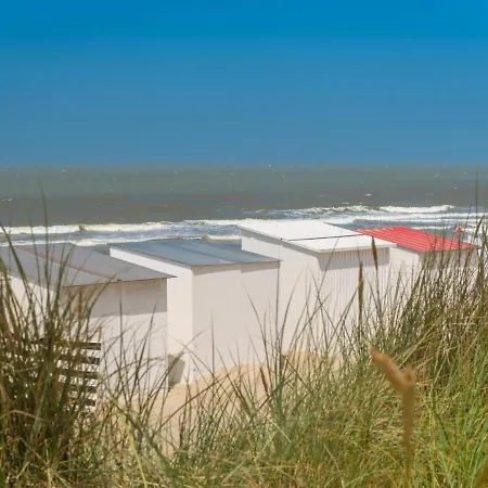 Vissershuisje 09-01 With Parking By Interhome