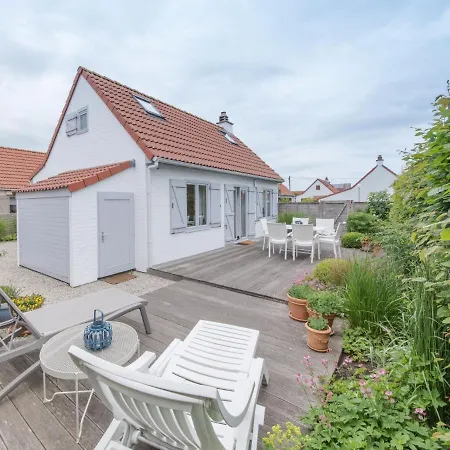 Vissershuisje 09-01 With Parking By Interhome Semesterbostad *